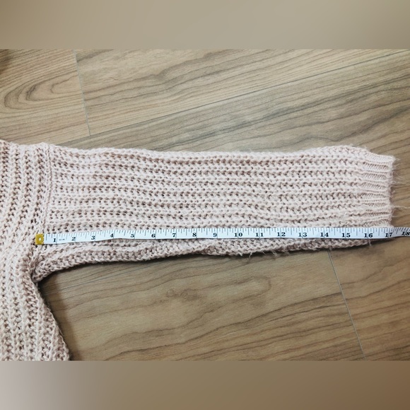 Beige/Tan Jennifer Lopez Sweater with Buttoned Collar - Picture 5 of 10